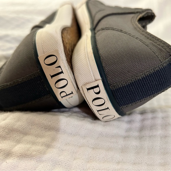 Polo RALPH LAUREN  Little Boys size 1.5 slip on elastic no tie Grey Sneakers EUC - Picture 10 of 15